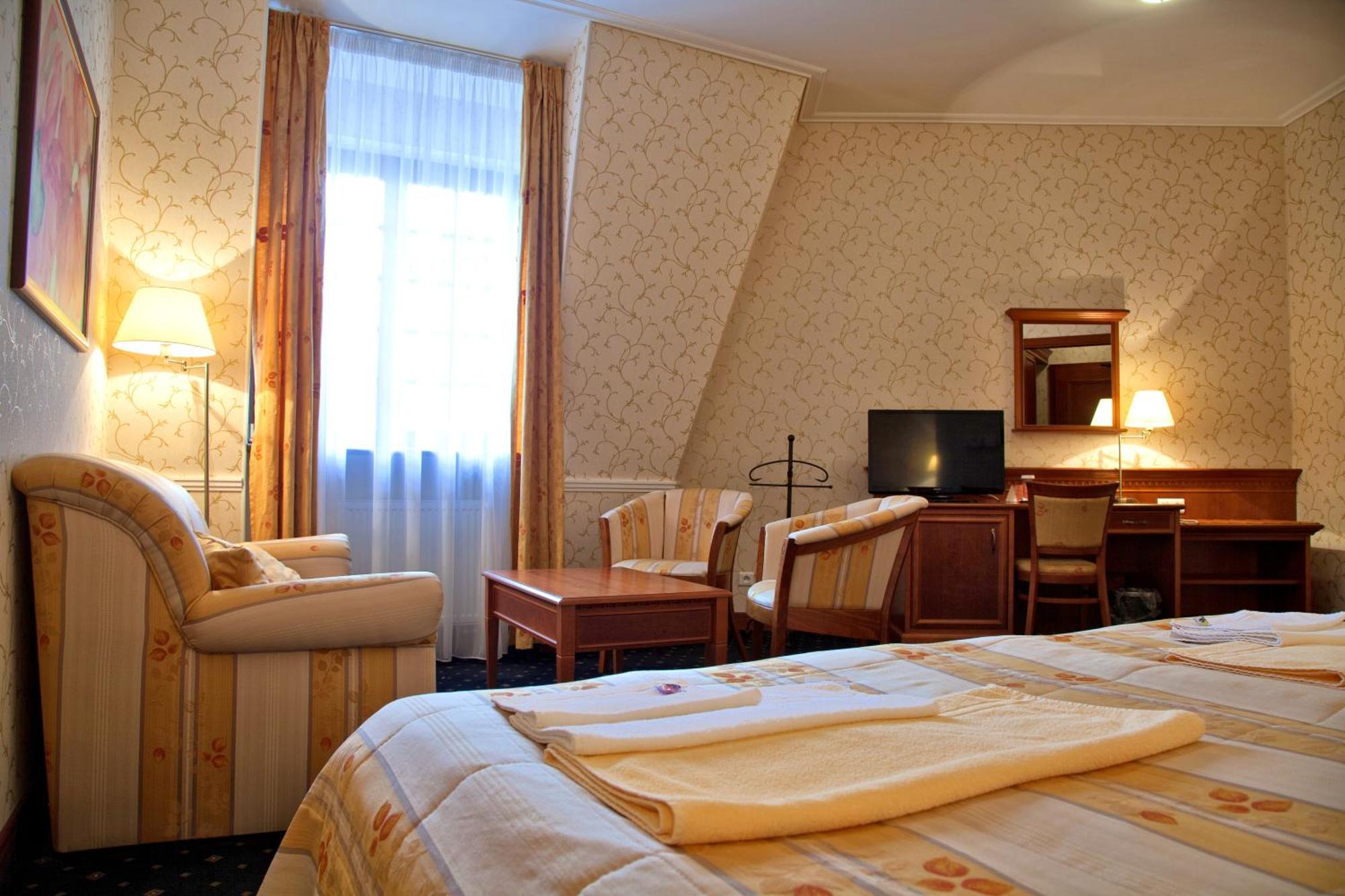 Hotel Sv. Ludmila Скалица Екстериор снимка